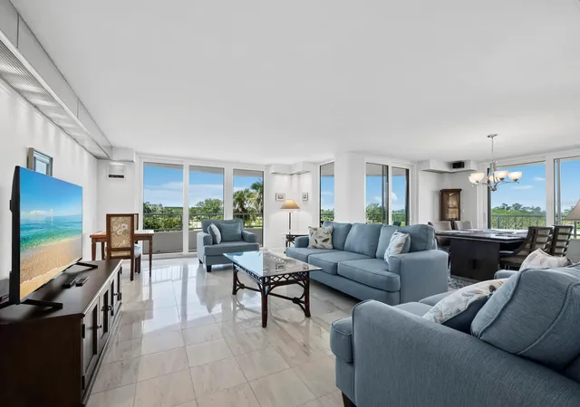 Photo 2 of Condo for sale at 775 Longboat Clb Rd #405, Longboat Key, FL 34228 | MLS# A4704560 | Listing updated on 2026-09-30