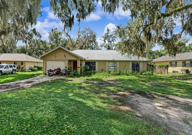 Photo 1 of Single family home for sale at 509 E Drew St, Plant City, FL 33563 | MLS# TB8543990 | Listing updated on 2026-09-15