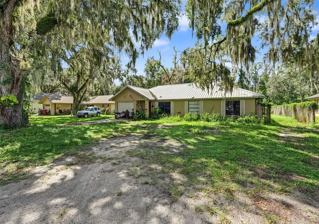 Photo 2 of Single family home for sale at 509 E Drew St, Plant City, FL 33563 | MLS# TB8543990 | Listing updated on 2026-09-15