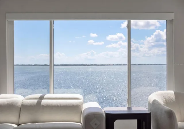 Photo 3 of Condo for sale at 4800 Gulf Of Mexico Dr #PH 3, Longboat Key, FL 34228 | MLS# A4704564 | Listing updated on 2026-10-09