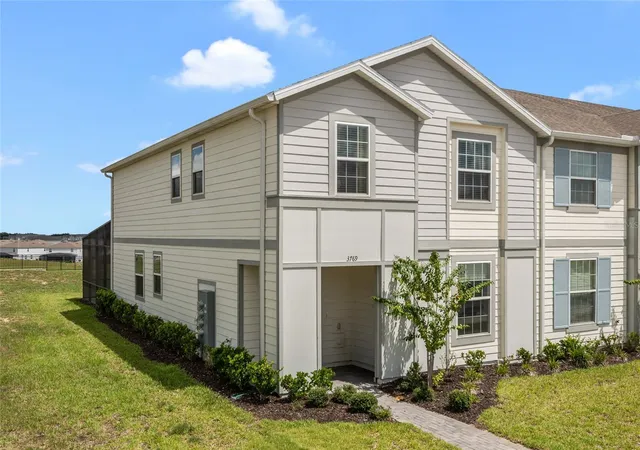 Photo 4 of Townhouse for sale at 3769 Pacific Ln, Davenport, FL 33897 | MLS# O6437816 | Listing updated on 2026-10-06