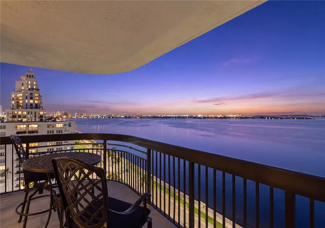 Photo 3 of Condo for sale at 2413 Bayshore Blvd #1605, Tampa, FL 33629 | MLS# TB8544003 | Listing updated on 2026-09-29