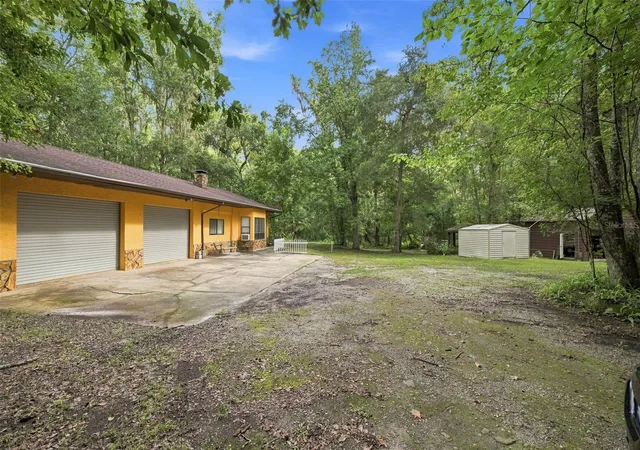 Photo 2 of Single family home for sale at 16205 Perimeter Dr, Brooksville, FL 34614 | MLS# W7889065 | Listing updated on 2026-09-01