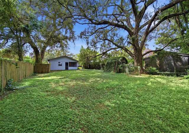 Photo 2 of Single family home for sale at 1550 36th Street Nw, Winter Haven, FL 33881 | MLS# TB8544010 | Listing updated on 2026-09-15
