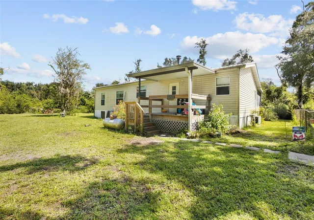 Manufactured home for sale at 305 NE 290th Avenue, OLD TOWN, FL 32680 | MLS# GC543137