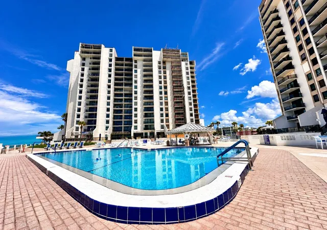 Photo 4 of Condo for sale at 440 S Gulfview Blvd #1501, Clearwater Beach, FL 33767 | MLS# TB8544012 | Listing updated on 2026-09-18