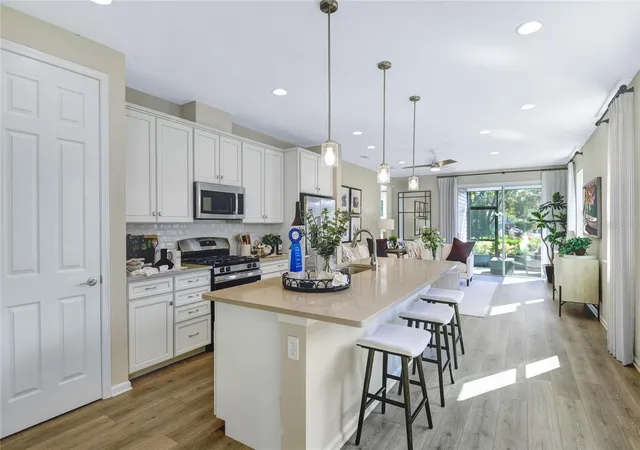 Photo 3 of Single family home for sale at 5316 Spring Maiden Cir, Apollo Beach, FL 33572 | MLS# S5156645 | Listing updated on 2026-09-20