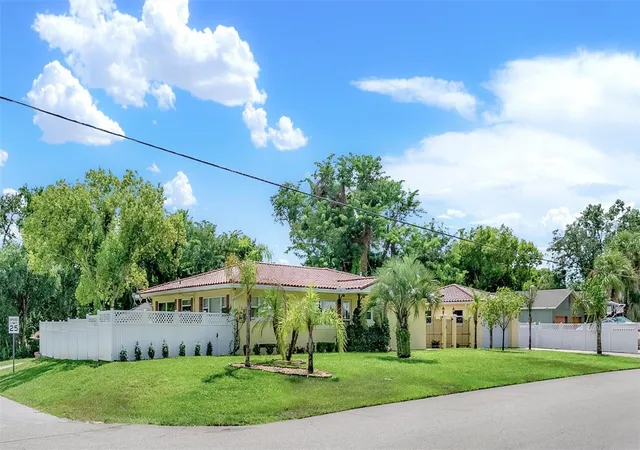Photo 1 of Single family home for sale at 123 Sunrise Blvd, Debary, FL 32713 | MLS# V4951024 | Listing updated on 2026-09-16