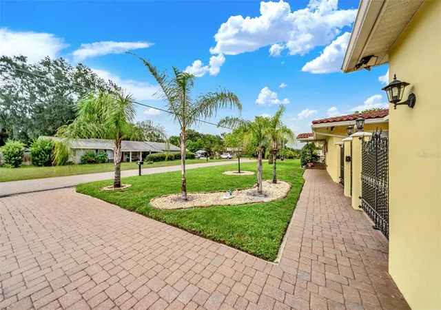 Photo 3 of Single family home for sale at 123 Sunrise Blvd, Debary, FL 32713 | MLS# V4951024 | Listing updated on 2026-09-16