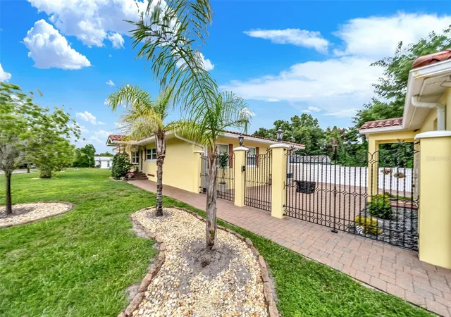 Photo 4 of Single family home for sale at 123 Sunrise Blvd, Debary, FL 32713 | MLS# V4951024 | Listing updated on 2026-09-16