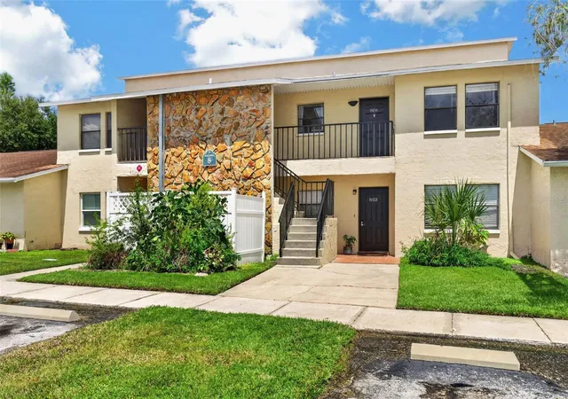 Listing Photo 1 - Condo for sale in building located at 6301 58Th St N, Pinellas Park, FL 33781 - Unit #806
