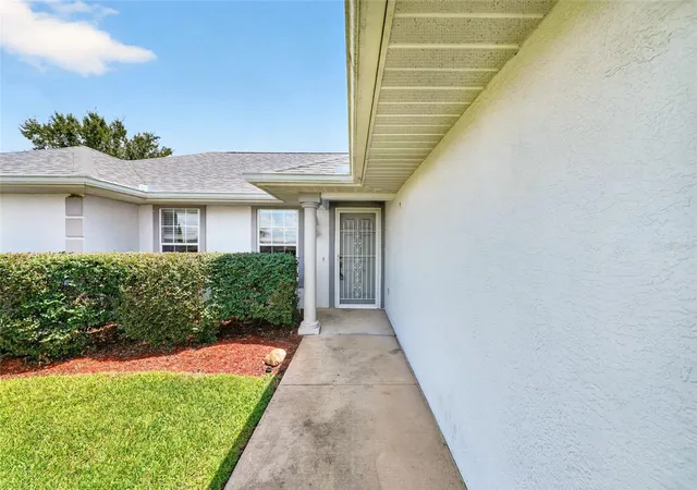Photo 3 of Single family home for sale at 17461 Se 110th Court, Summerfield, FL 34491 | MLS# G5117199 | Listing updated on 2026-09-08