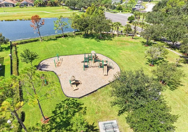 Photo 5 of Single family home for sale at 1565 Angler Ave, Kissimmee, FL 34746 | MLS# O6437838 | Listing updated on 2026-09-14
