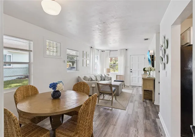 Photo 4 of Single family home for sale at 1639 Skinner St, Lakeland, FL 33801 | MLS# O6437844 | Listing updated on 2026-09-05