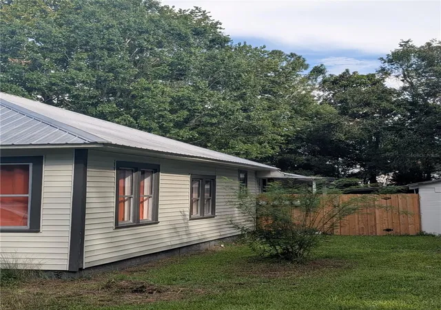 Photo 3 of Single family home for sale at 18741 NW 240th Street, High Springs, FL 32643 | MLS# GC543138 | Listing updated on 2026-09-16
