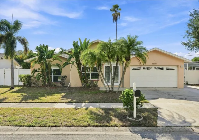 Photo 1 of Single family home for sale at 9500 118th Lane, Seminole, FL 33772 | MLS# TB8544036 | Listing updated on 2026-09-14