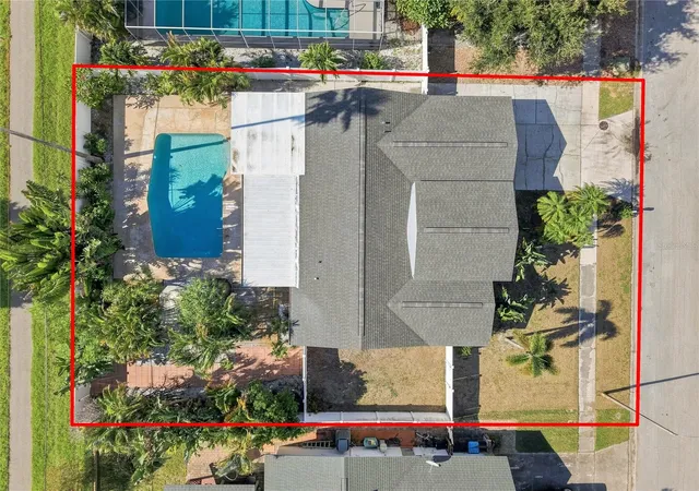 Photo 3 of Single family home for sale at 9500 118th Lane, Seminole, FL 33772 | MLS# TB8544036 | Listing updated on 2026-09-14