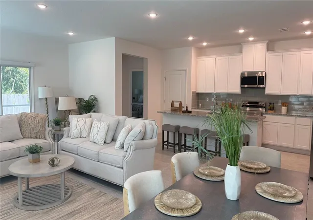 Photo 3 of Single family home for sale at 830 Sw 80th Way, Gainesville, FL 32607 | MLS# O6437850 | Listing updated on 2026-09-27