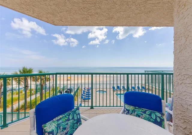Listing Photo 3 - Condo for sale in building located at 3315 S Atlantic Ave, Daytona Beach Shores, FL 32118 - Unit #205