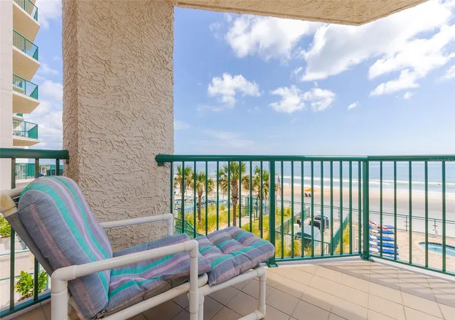 Listing Photo 4 - Condo for sale in building located at 3315 S Atlantic Ave, Daytona Beach Shores, FL 32118 - Unit #205