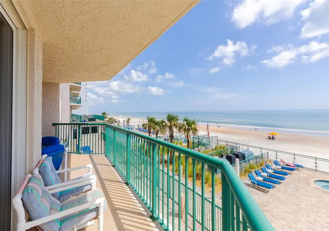 Listing Photo 5 - Condo for sale in building located at 3315 S Atlantic Ave, Daytona Beach Shores, FL 32118 - Unit #205