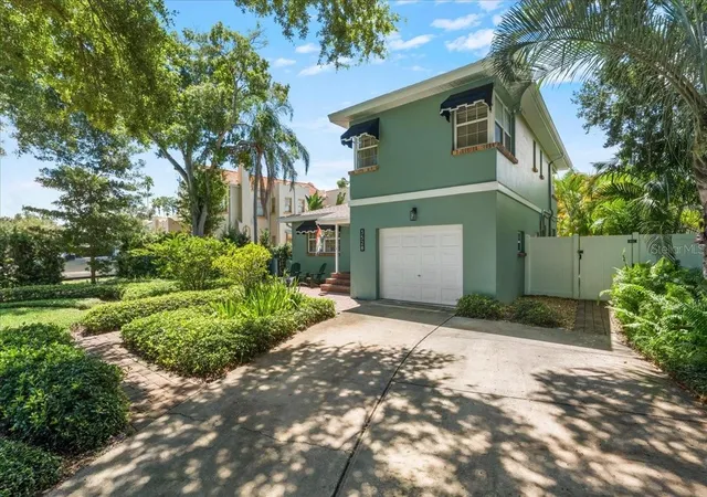 2nd image of 3528 Foster Hl Dr N, Saint Petersburg, FL 33704 | MLS# TB8544042