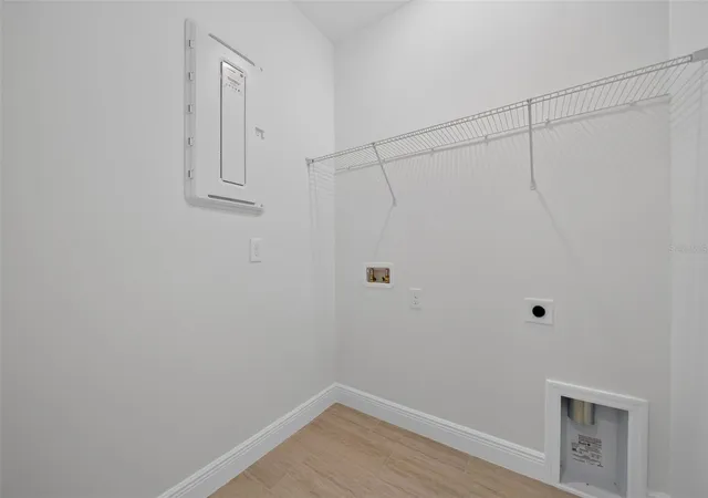 Photo 22 of Townhouse for sale at 13325 Lush Lime Aly, Windermere, FL 34786 | MLS# TB8544045 | Listing updated on 2026-09-01