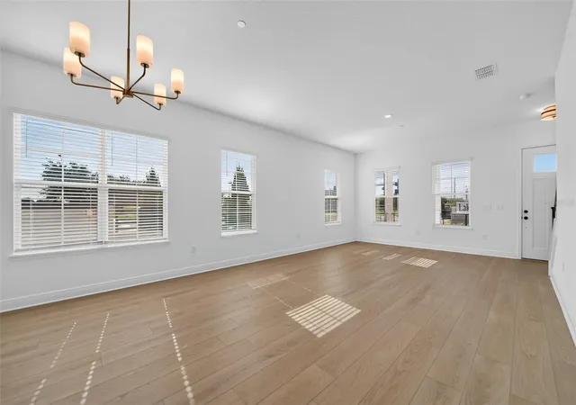 Photo 4 of Townhouse for sale at 13325 Lush Lime Aly, Windermere, FL 34786 | MLS# TB8544045 | Listing updated on 2026-09-01