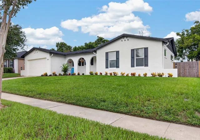 Photo 2 of Single family home for sale at 412 Majorca Ave, Altamonte Springs, FL 32714 | MLS# O6437855 | Listing updated on 2026-10-05