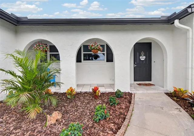 Photo 3 of Single family home for sale at 412 Majorca Ave, Altamonte Springs, FL 32714 | MLS# O6437855 | Listing updated on 2026-10-05