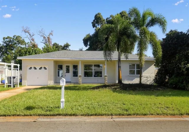 Single family home for sale at 5825 21st Avenue S, GULFPORT, FL 33707 | MLS# A4704580