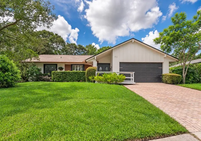 Photo 1 of Single family home for sale at 812 Woodside Rd, Maitland, FL 32751 | MLS# O6437858 | Listing updated on 2026-09-18
