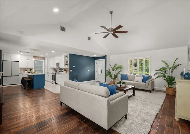 Photo 4 of Single family home for sale at 812 Woodside Rd, Maitland, FL 32751 | MLS# O6437858 | Listing updated on 2026-09-18
