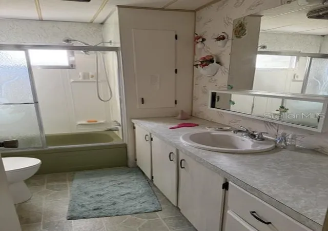 Photo 14 of Manufactured home for sale at 39507 Rockford Ave, Zephyrhills, FL 33542 | MLS# TB8544058 | Listing updated on 2026-09-02