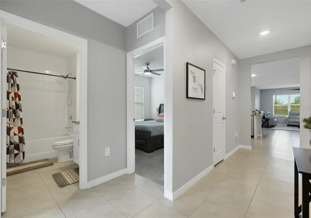 Photo 4 of Single family home for sale at 17607 Canopy Pl, Bradenton, FL 34211 | MLS# A4704587 | Listing updated on 2026-09-07