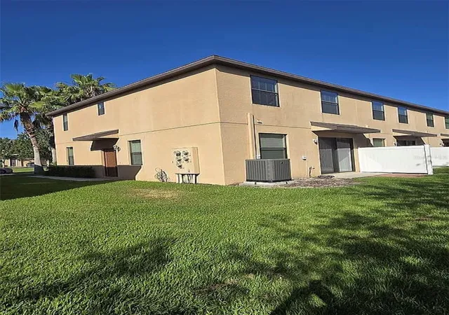Photo 3 of Condo for sale at 10259 Villa Palazzo Ct, Tampa, FL 33615 | MLS# TB8544075 | Listing updated on 2026-10-07