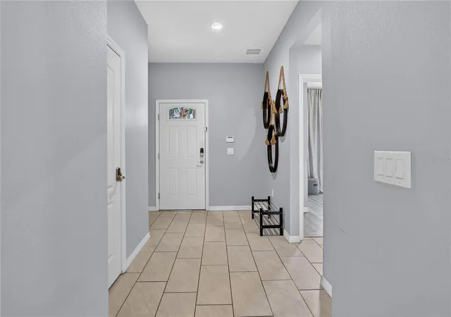 Photo 5 of Townhouse for sale at 8831 Geneve Ct, Kissimmee, FL 34747 | MLS# O6437878 | Listing updated on 2026-09-01