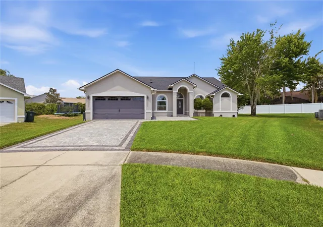 Photo 1 of Single family home for sale at 672 Cranebrook Ct, Oviedo, FL 32766 | MLS# O6437888 | Listing updated on 2026-09-16