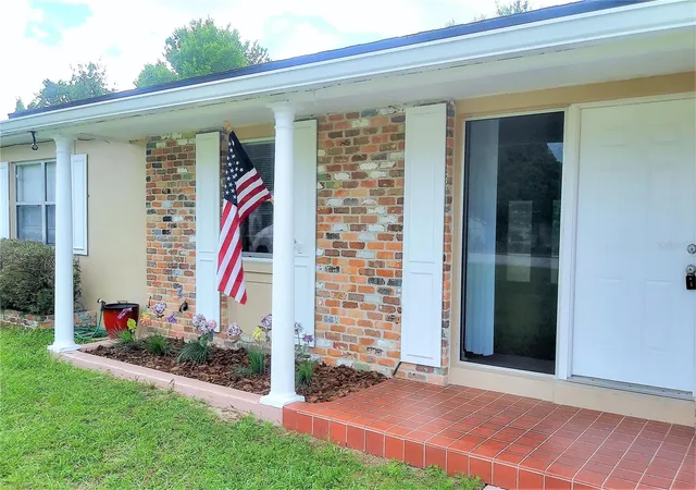 Photo 2 of Single family home for sale at 641 Merrimac St, Deltona, FL 32725 | MLS# V4951032 | Listing updated on 2026-10-02