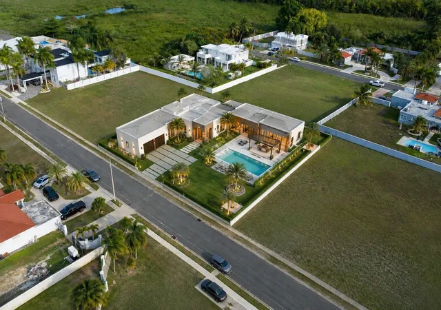 Photo 2 of Land for sale at Sevilla, Vega Alta, PR 00692 | MLS# PR9123824 | Listing updated on 2026-09-01