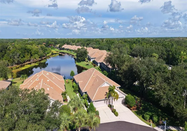 Photo 1 of Single family home for sale at 8306 Tartan Flds Cir, Lakewood Ranch, FL 34202 | MLS# A4704597 | Listing updated on 2026-09-01