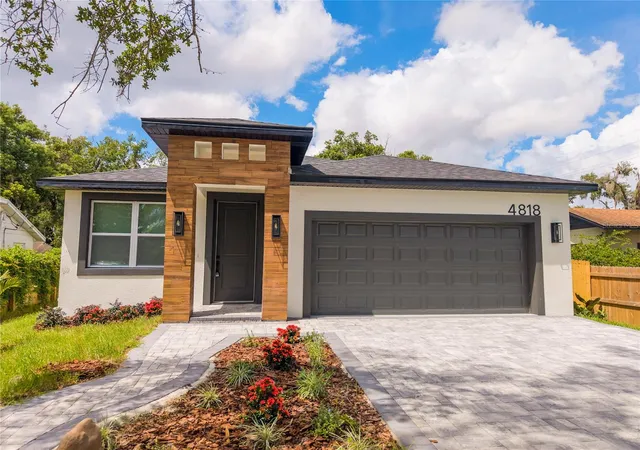 Photo 1 of Single family home for sale at 4818 Andrus Ave, Orlando, FL 32804 | MLS# O6437900 | Listing updated on 2026-09-28
