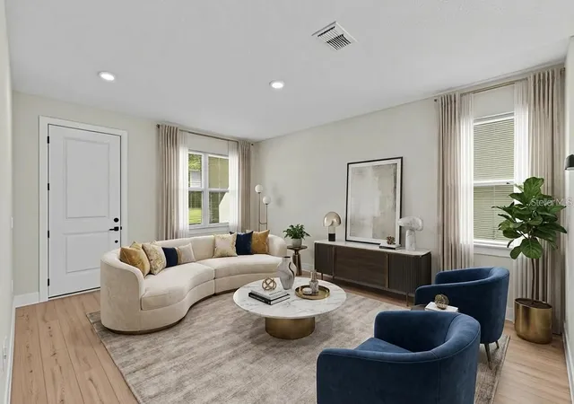 Photo 3 of Single family home for sale at 4818 Andrus Ave, Orlando, FL 32804 | MLS# O6437900 | Listing updated on 2026-09-28
