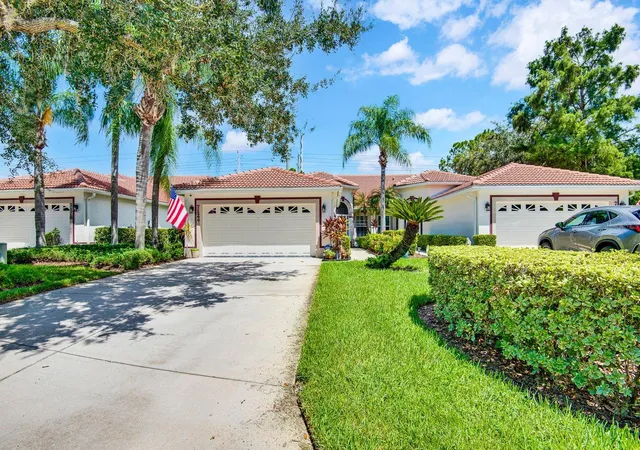 Photo 1 of House for sale at 7124 Melrose Pl, Bradenton, FL 34203 | MLS# A4704598 | Listing updated on 2026-09-21