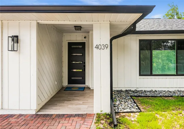 Photo 1 of Single family home for sale at 4039 Cool Water Ct, Winter Park, FL 32792 | MLS# O6437904 | Listing updated on 2026-09-18