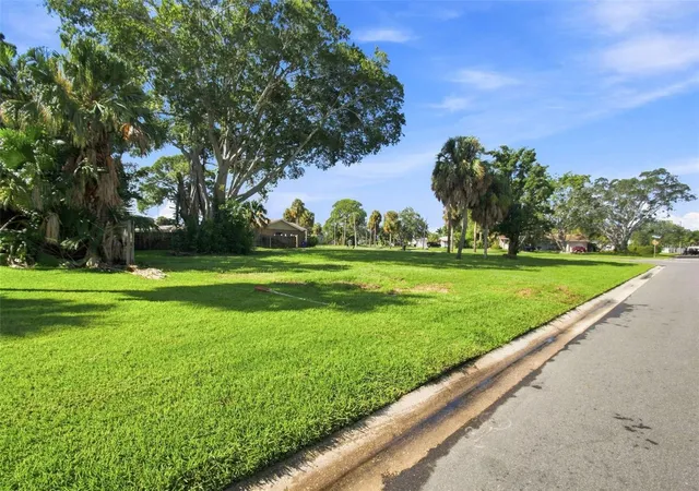 Photo 4 of Land for sale at 4647 Venetian Blvd NE, Saint Petersburg, FL 33703 | MLS# TB8544095 | Listing updated on 2026-09-05