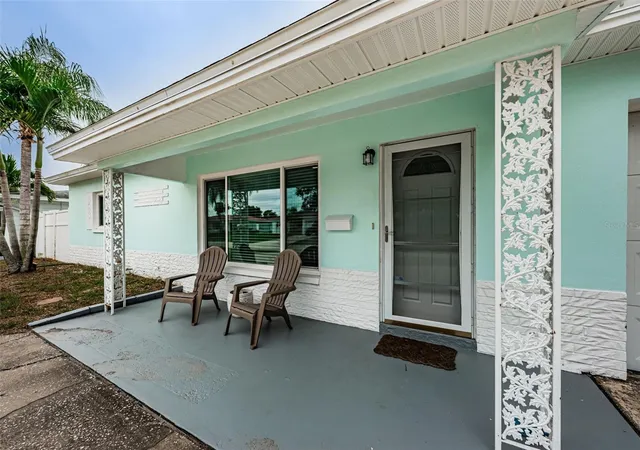 Photo 4 of Single family home for sale at 4460 33rd Avenue N, Saint Petersburg, FL 33713 | MLS# TB8544096 | Listing updated on 2026-10-04