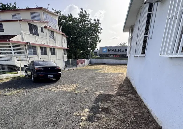 Photo 2 of Single family home for sale at 2 Esteban Quintana St, Guaynabo, PR 00966 | MLS# PR9123827 | Listing updated on 2026-09-01