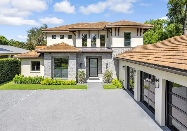 Photo 3 of Mansion for sale at 901 Golfview Ter, Winter Park, FL 32789 | MLS# O6437917 | Listing updated on 2026-09-18