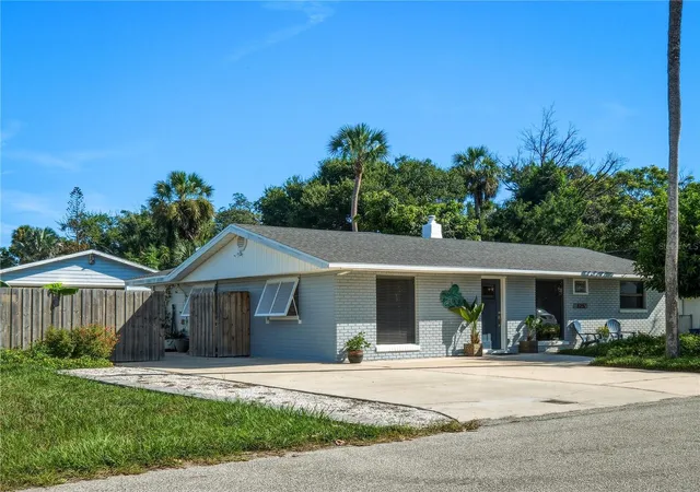 Photo 3 of Single family home for sale at 125 Dixwood Ave, Edgewater, FL 32132 | MLS# NS1089138 | Listing updated on 2026-09-02